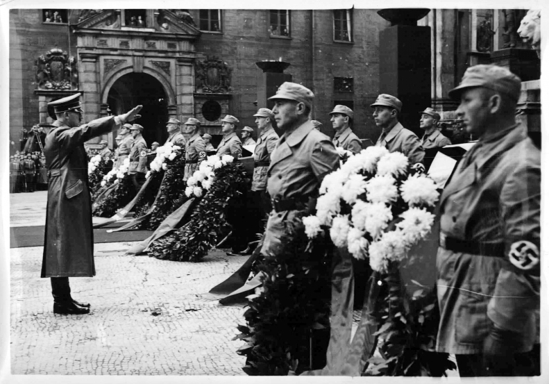 At the commemoration for the victims from the bombing of the Bürgerbräukeller on November 8, 1939 by Johann Georg Elser immediately after one of Hitler's speeches commemorating the Beer Hall Putsch